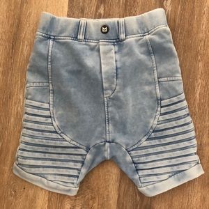 7/8 Blue Acid Wash Shorts